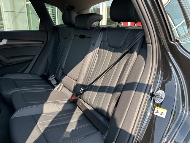New 2025 Audi Q5 e Premium Plus image 11