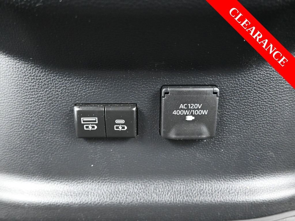 Used 2024 Toyota Tundra Limited image 33