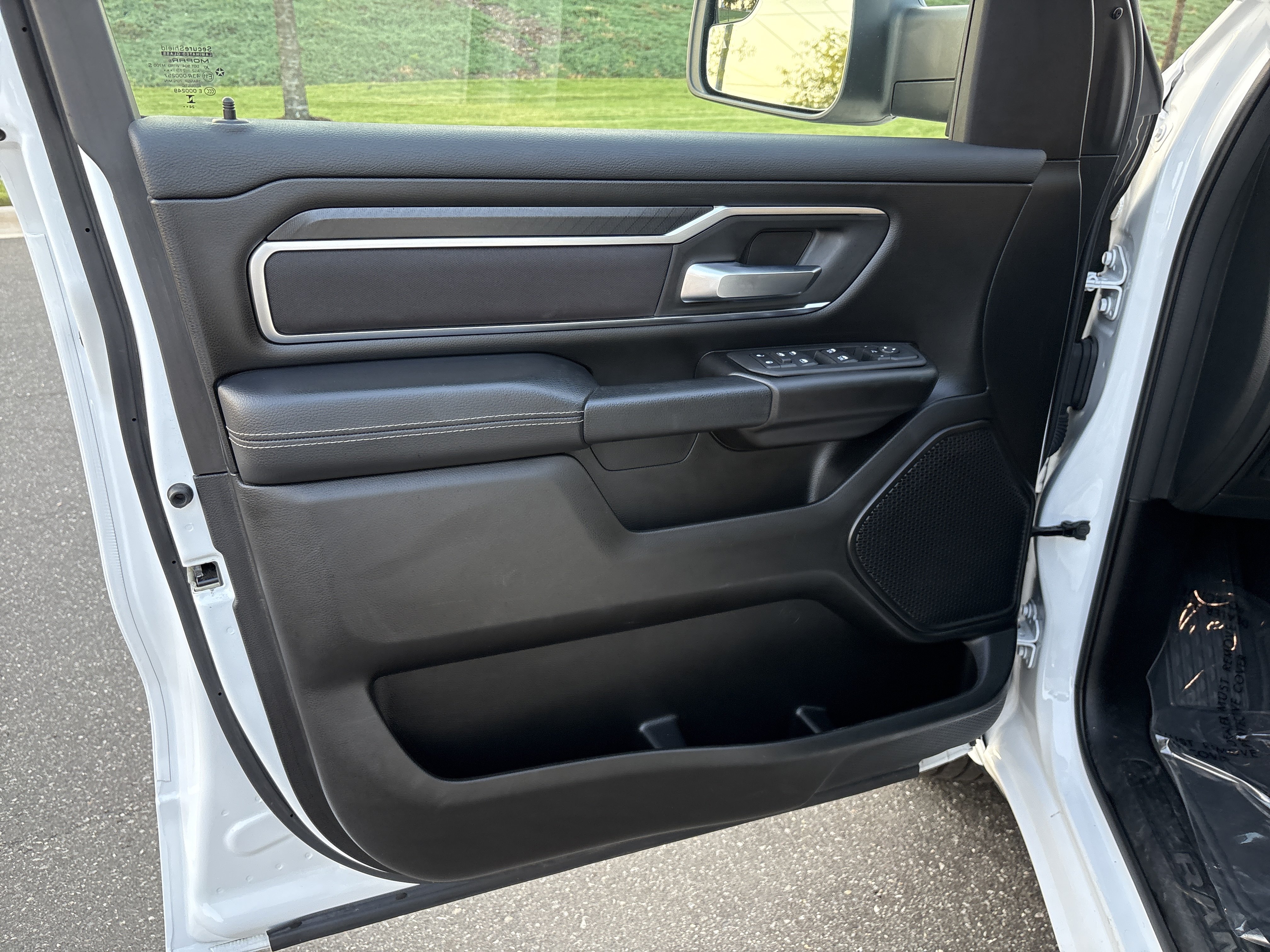 Used 2025 RAM 1500 Big Horn AWD/4WD image 15