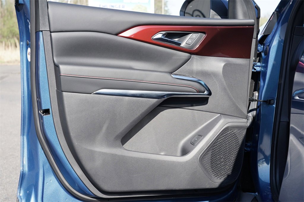 Used 2024 Chevrolet Traverse Z71 image 14