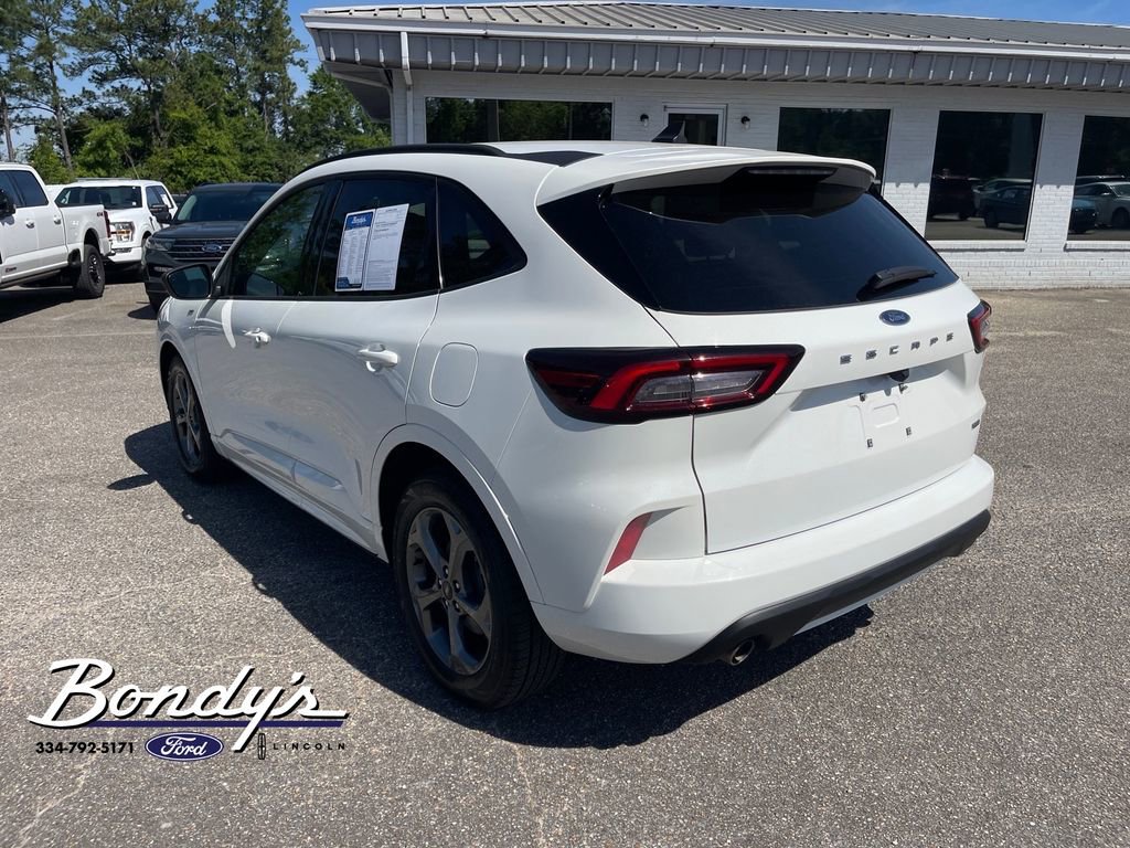 Used 2023 Ford Escape ST-Line w/ Equipment Group 301A FWD image 12