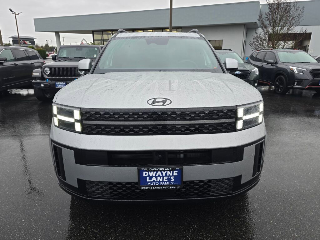 Used 2025 Hyundai Santa Fe Calligraphy image 2