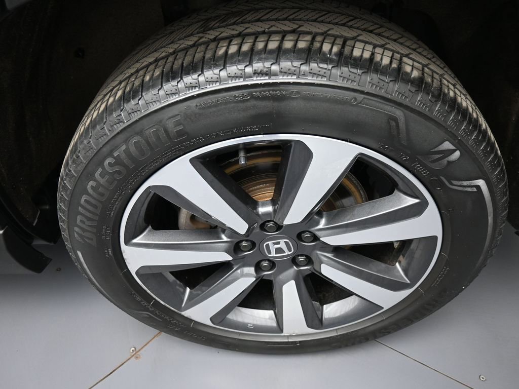 Certified 2023 Honda Pilot Touring image 15