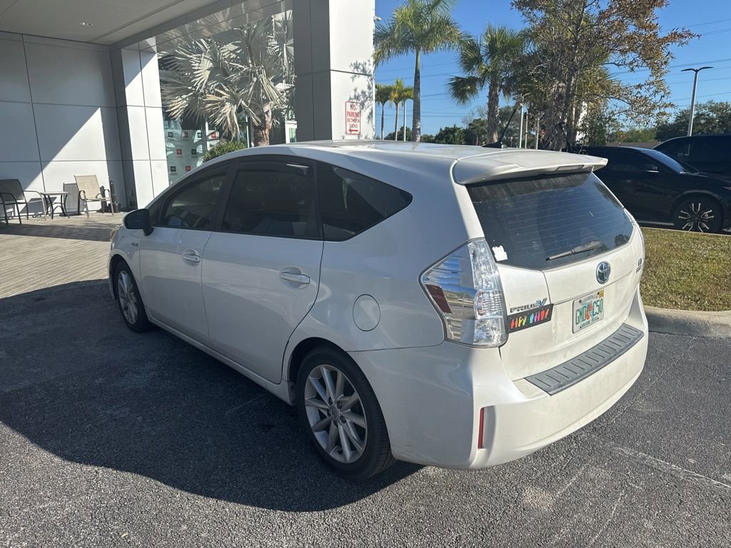 Used 2013 Toyota Prius V Five image 5
