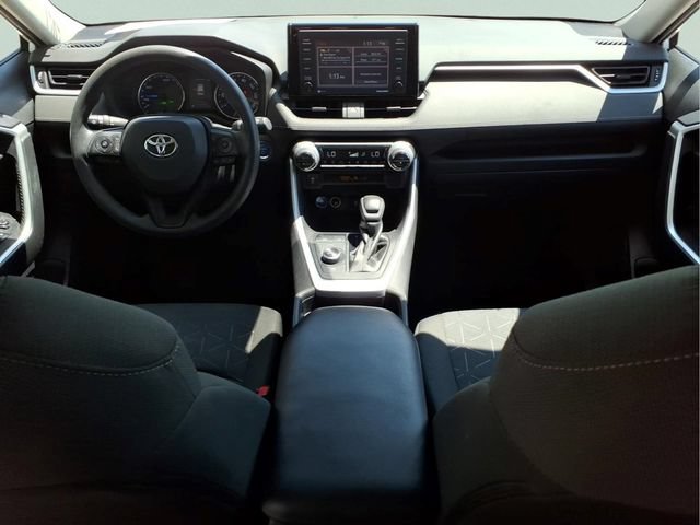 Used 2021 Toyota RAV4 XLE AWD/4WD image 21