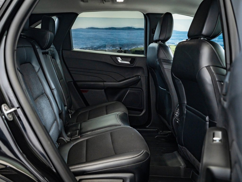 Used 2024 Ford Escape SE w/ Class II Trailer Tow Package image 36