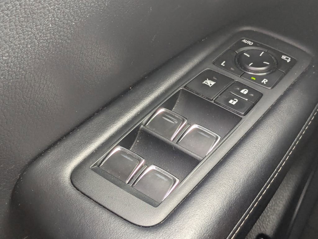 Used 2021 Lexus RX 350L FWD w/ Premium Package image 11