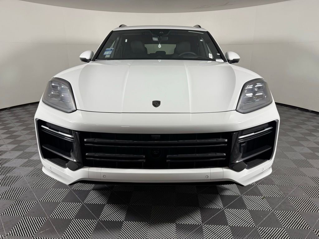 New 2025 Porsche Cayenne Turbo image 10