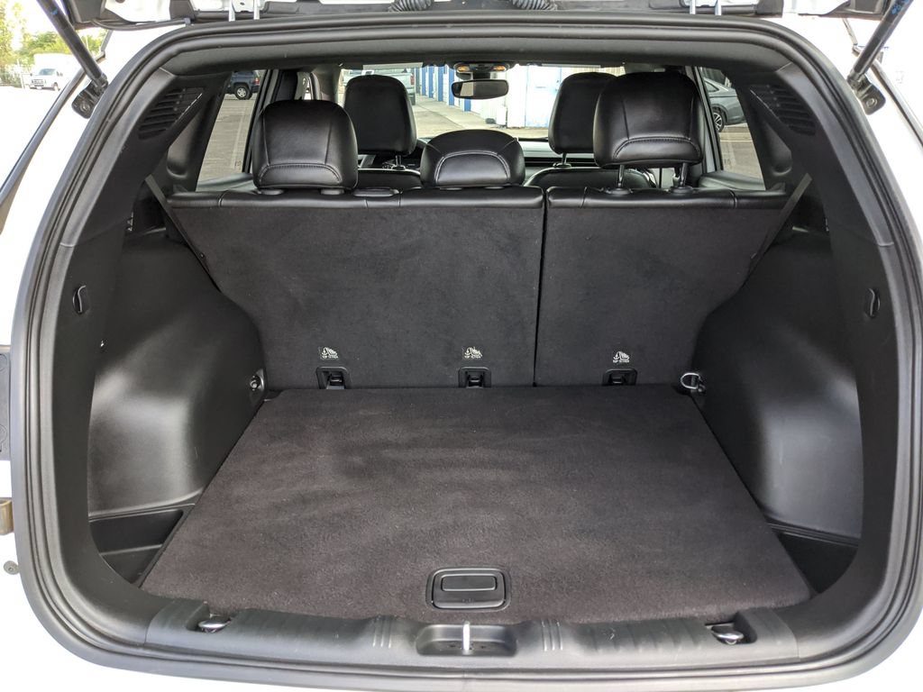Used 2023 Jeep Compass Latitude AWD/4WD image 18