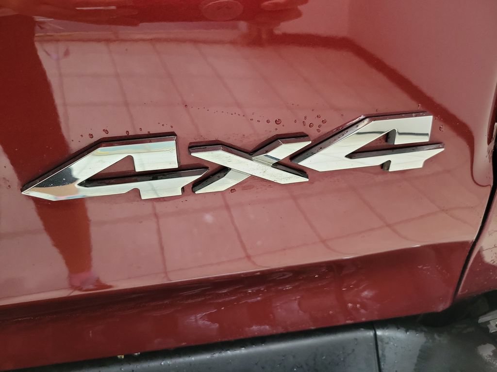Used 2025 RAM 1500 Laramie AWD/4WD image 15