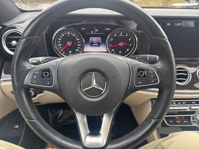 Used 2017 Mercedes-Benz E 300 image 18
