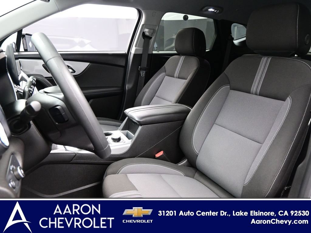 New 2025 Chevrolet Blazer LT w/ Convenience Package image 8