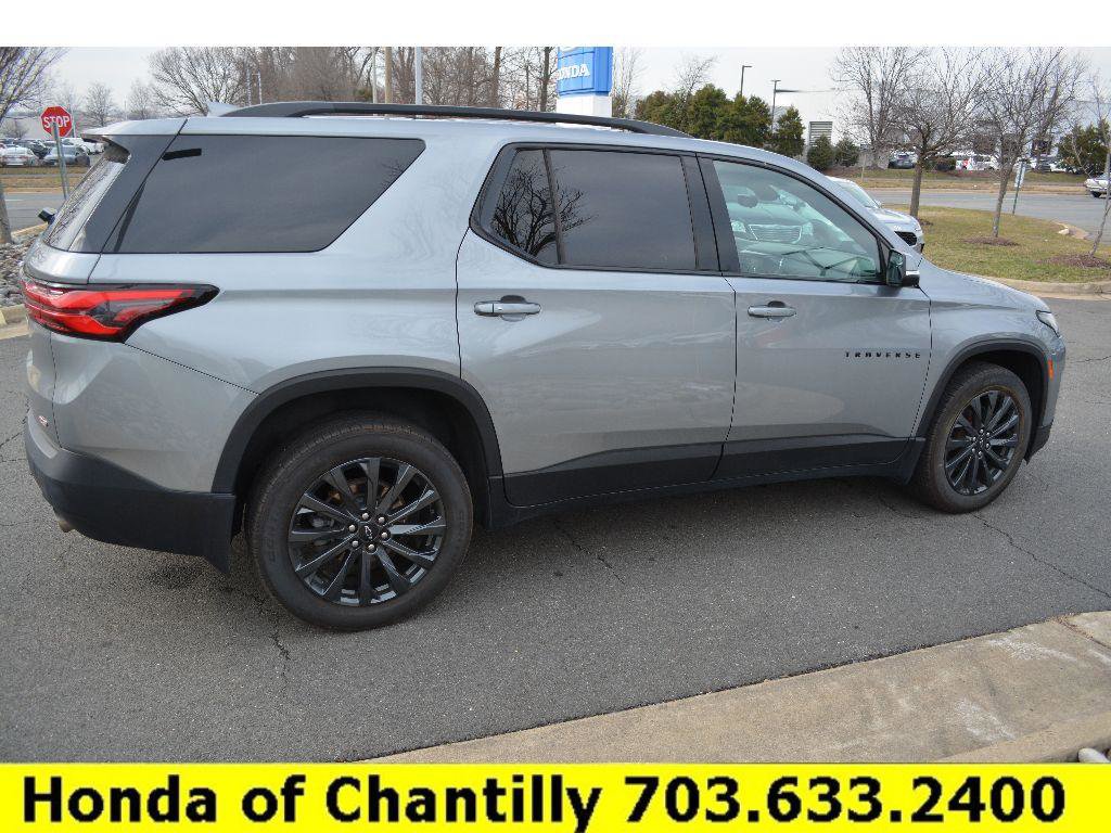 Used 2023 Chevrolet Traverse RS FWD image 10