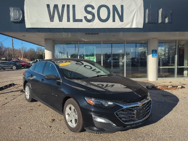 Used 2023 Chevrolet Malibu LT image 1