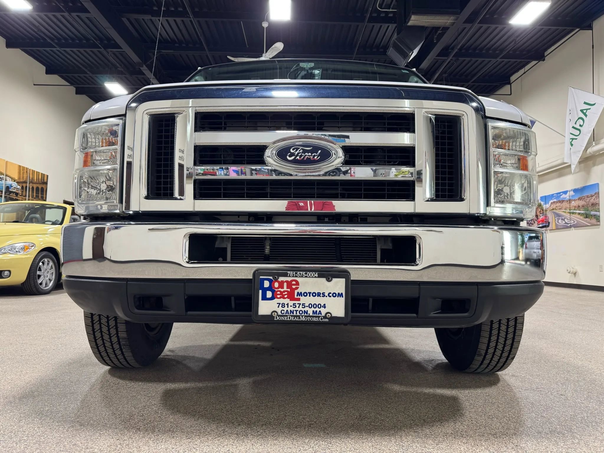 Used 2012 Ford E-350 and Econoline 350 Extended Super Duty w/ PWR Group image 9