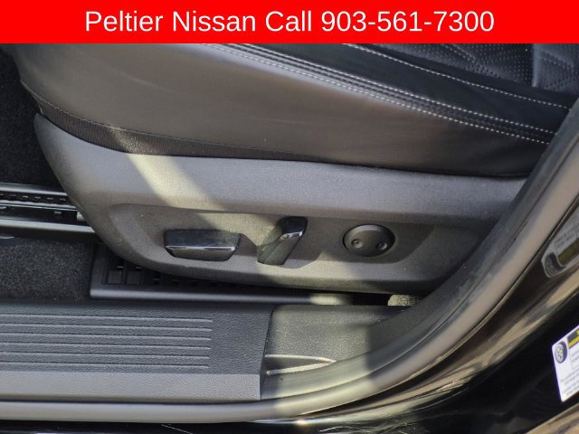 Used 2024 Nissan Rogue Platinum w/ Platinum Premium Package FWD image 21