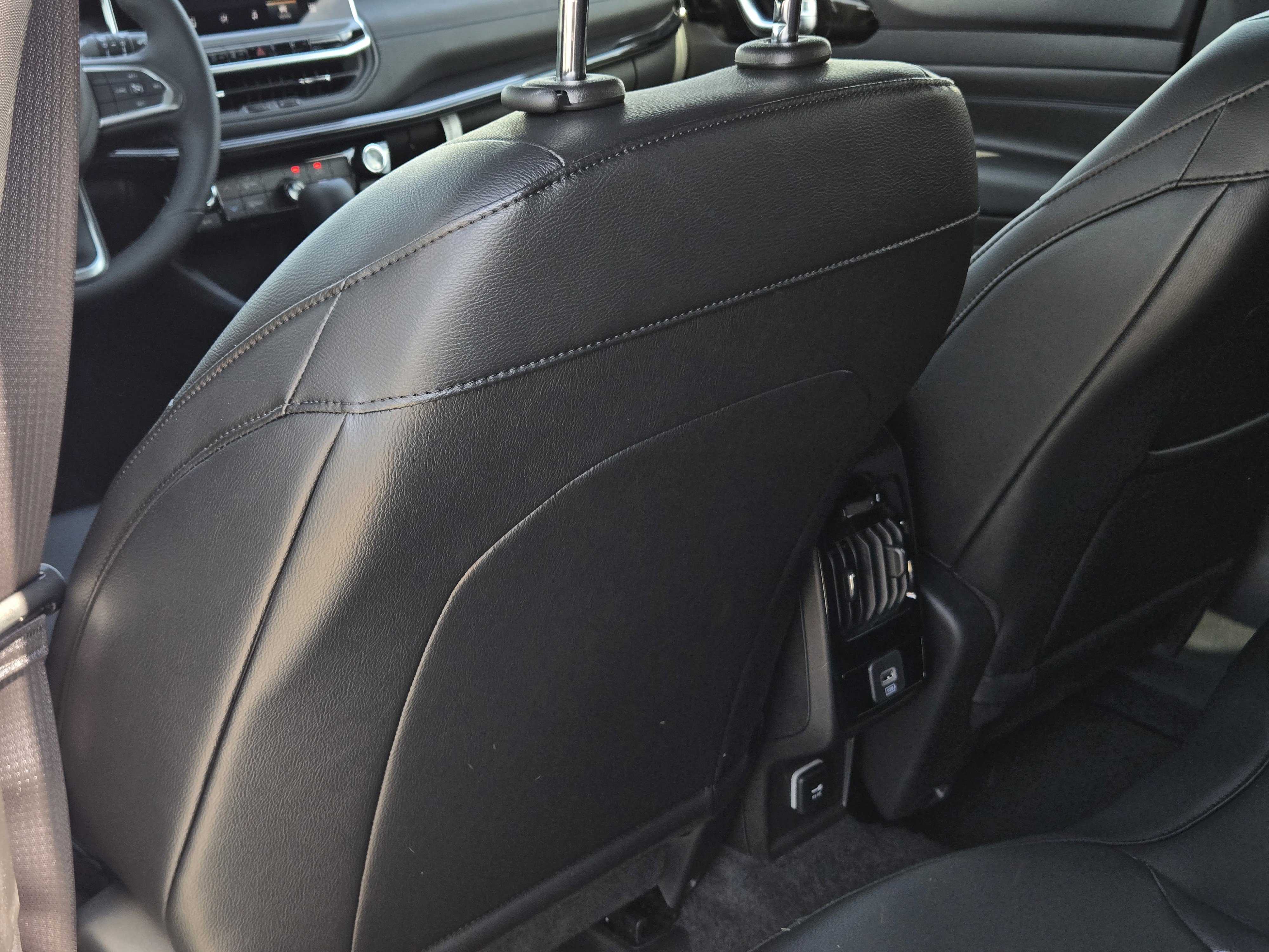 New 2026 Jeep Compass Latitude image 18