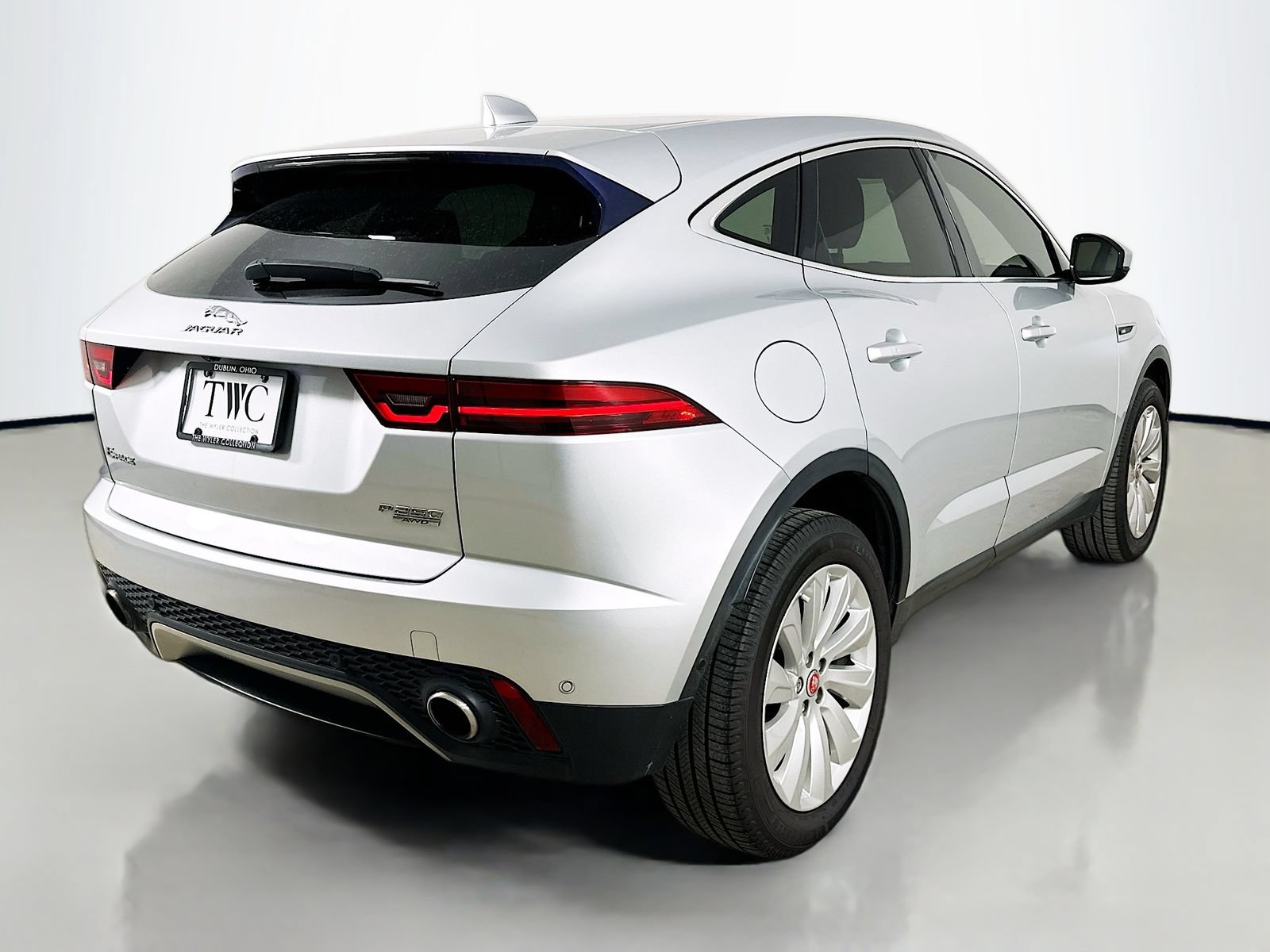 Used 2018 Jaguar E-PACE SE AWD/4WD image 5
