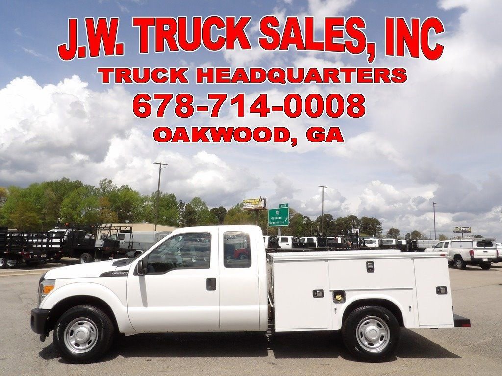 Used 2015 Ford F250 XL image 2