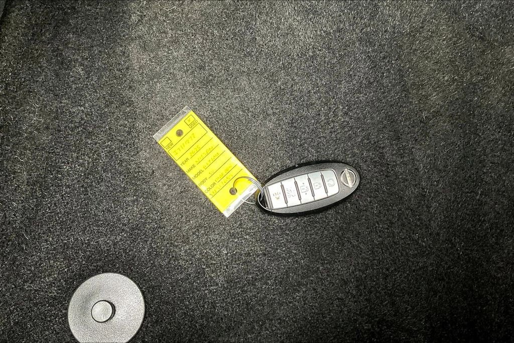 Used 2025 Nissan Altima 2.5 SV image 11