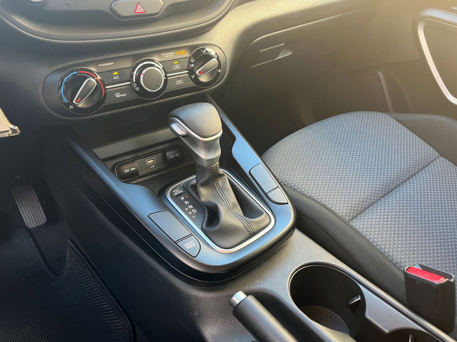 Used 2025 Kia Soul LX w/ LX Technology Package image 39