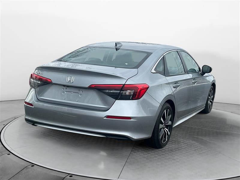 Used 2022 Honda Civic EX image 5