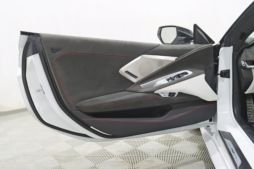 Used 2023 Chevrolet Corvette Stingray Premium Conv w/ Z51 Performance Package RWD image 34