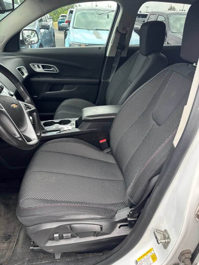 Used 2015 Chevrolet Equinox LT AWD/4WD image 9