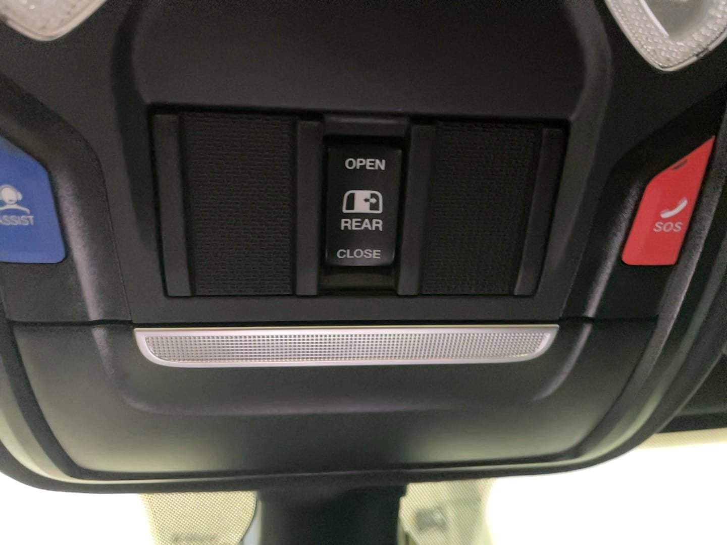 Used 2024 RAM 2500 Big Horn w/ Night Edition AWD/4WD image 14