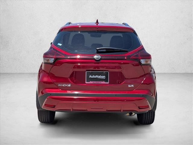 Used 2023 Nissan Kicks SR w/ SR Premium Package FWD image 7