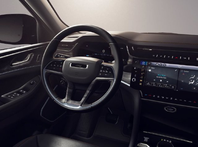 New 2026 Jeep Grand Cherokee Limited AWD/4WD image 9