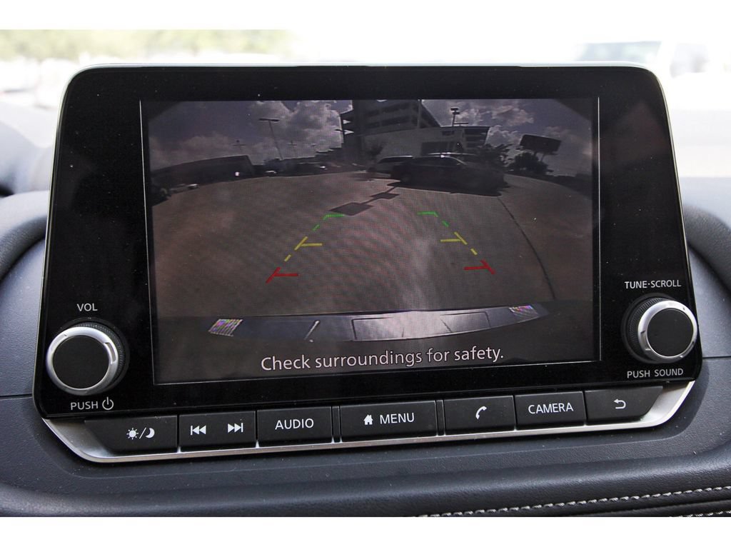 Used 2024 Nissan Rogue SV FWD image 14