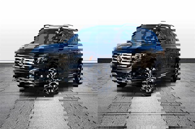 Certified 2025 Mercedes-Benz GLB 250 4MATIC image 2