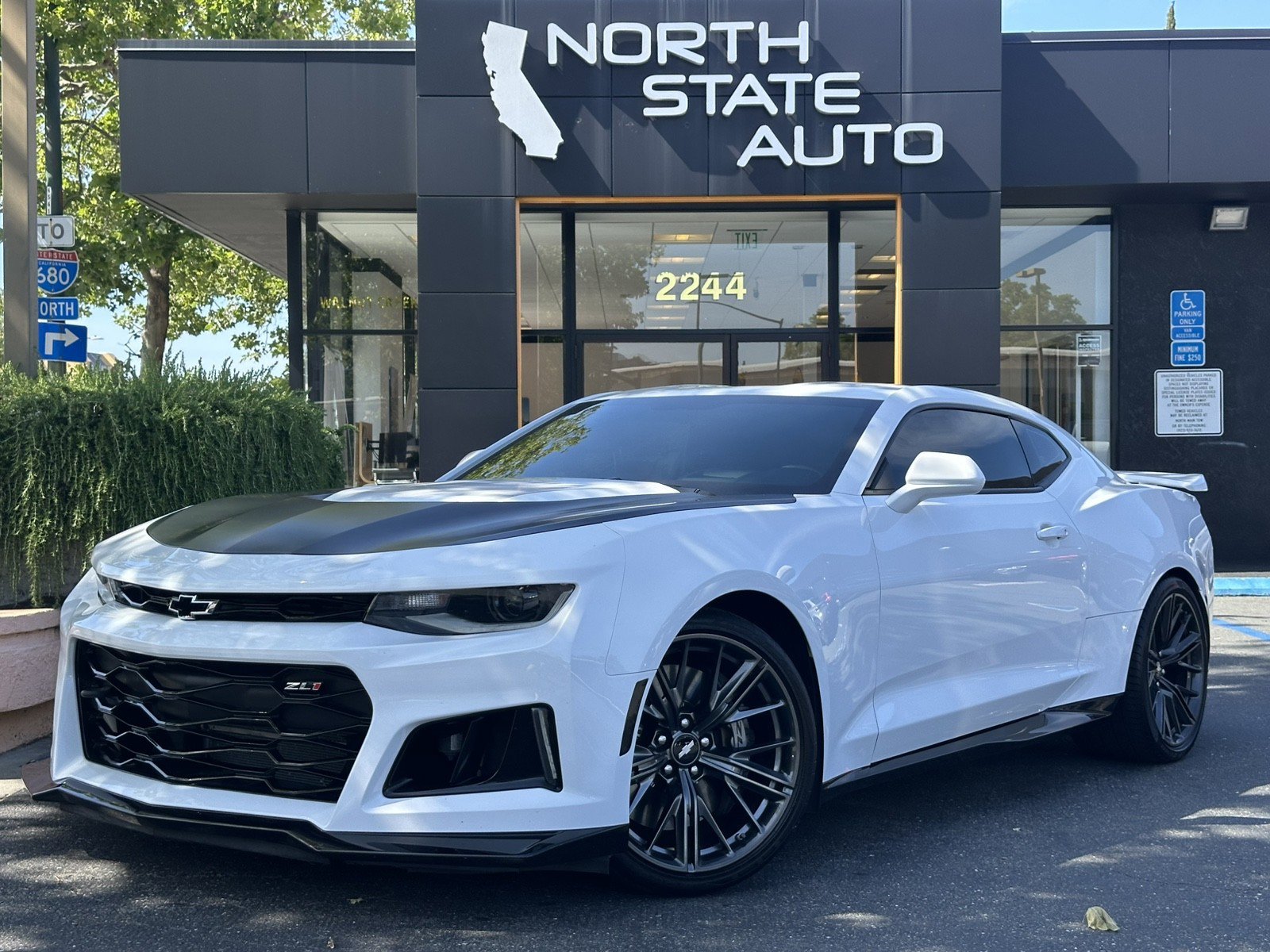 Used 2018 Chevrolet Camaro ZL1 RWD image 2