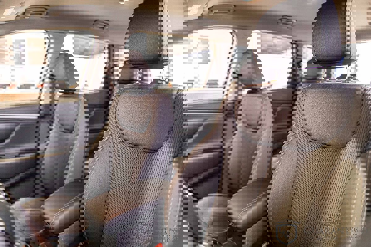 Used 2020 Hyundai Santa Fe SEL image 17