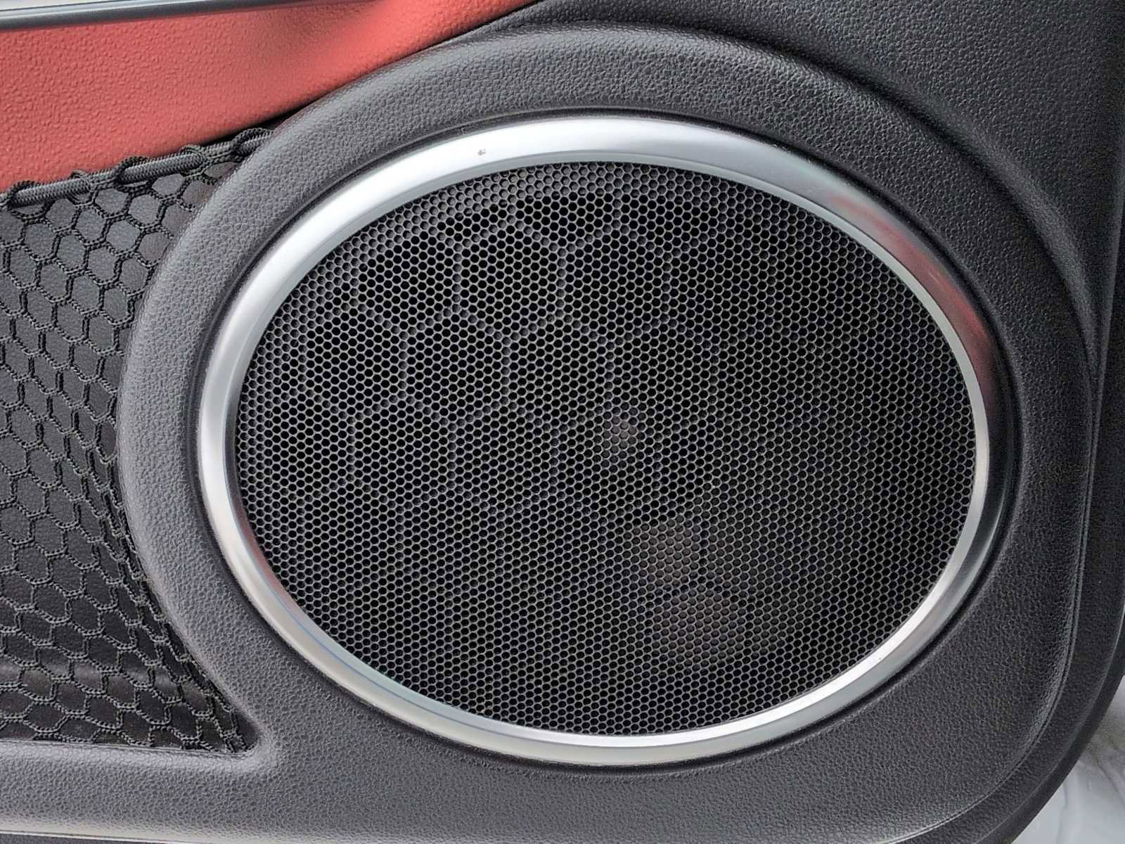 Used 2007 Chrysler Crossfire Limited image 23