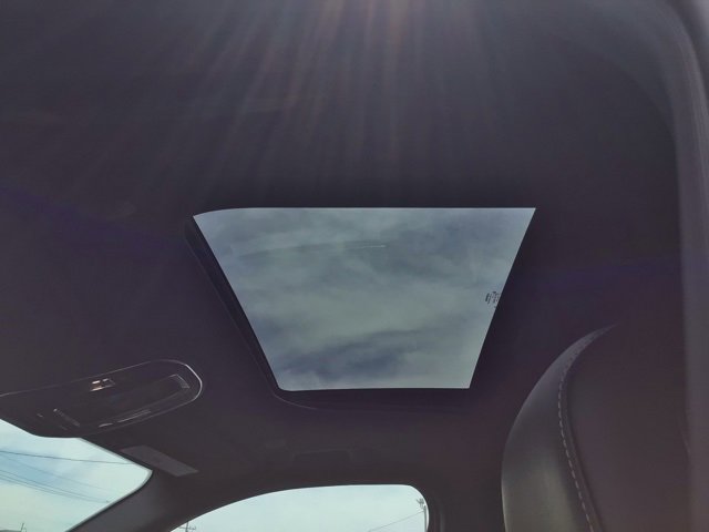 New 2025 Jeep Grand Cherokee Altitude image 18