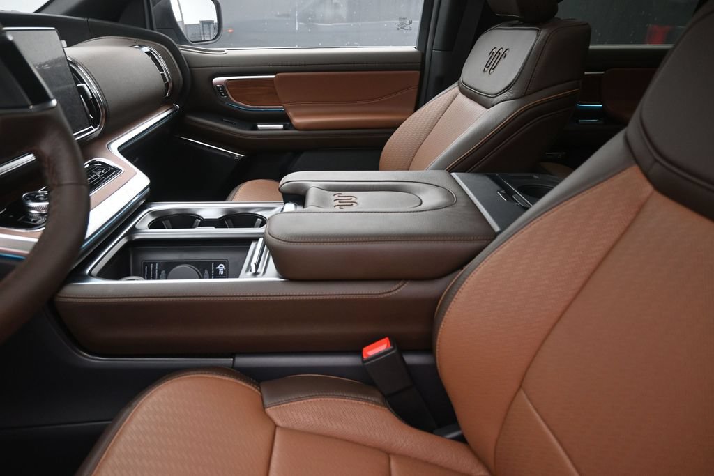 New 2027 Ford Expedition King Ranch RWD image 21
