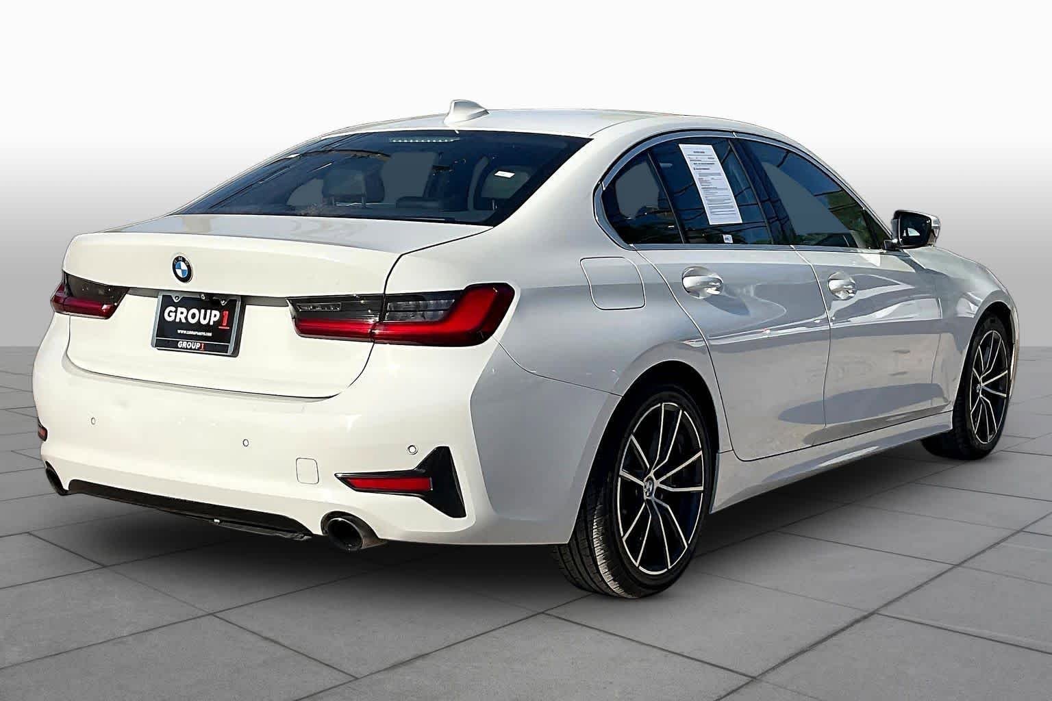 Used 2019 BMW 330i Sedan w/ Driving Assistance Package RWD image 13