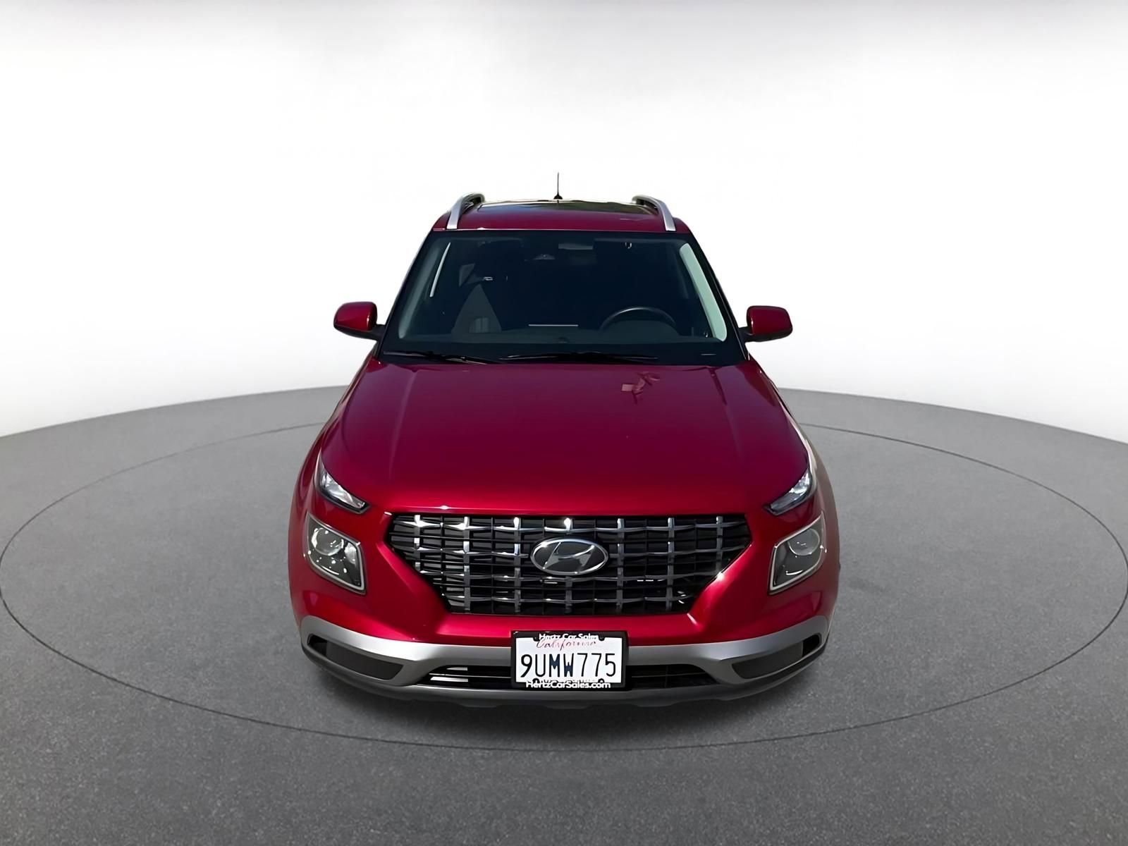 Used 2025 Hyundai Venue SEL image 4