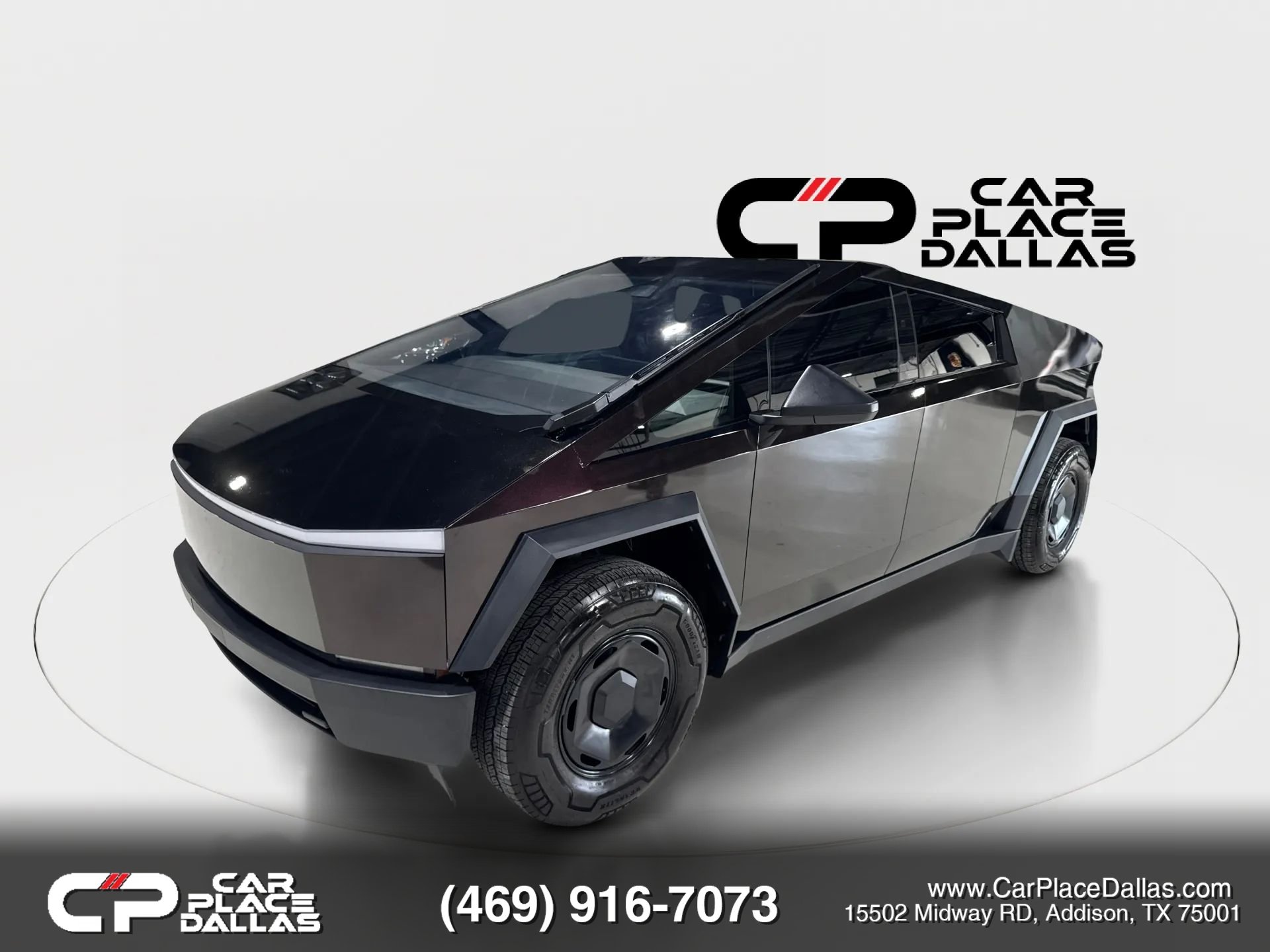 Used 2025 Tesla Cybertruck 2WD Crew Cab image 4