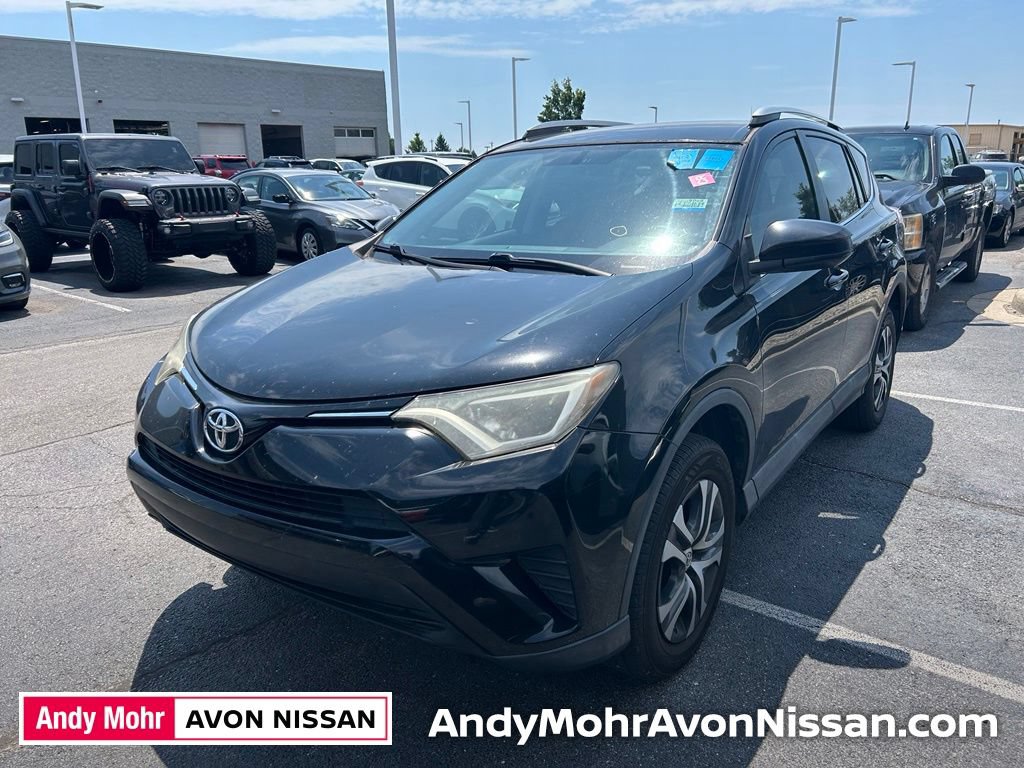 Used 2016 Toyota RAV4 LE FWD image 2