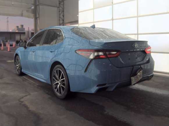 Used 2024 Toyota Camry SE FWD image 6