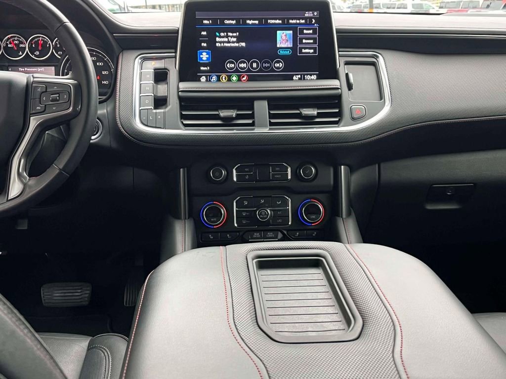 Used 2021 Chevrolet Suburban RST image 13