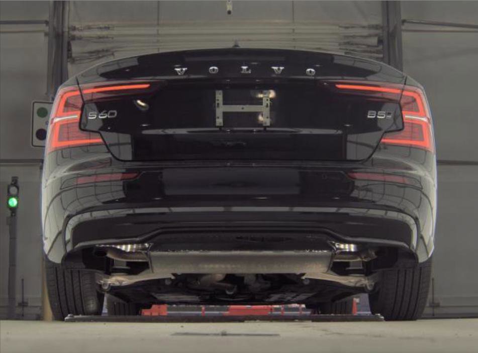 Used 2025 Volvo S60 B5 Core image 6