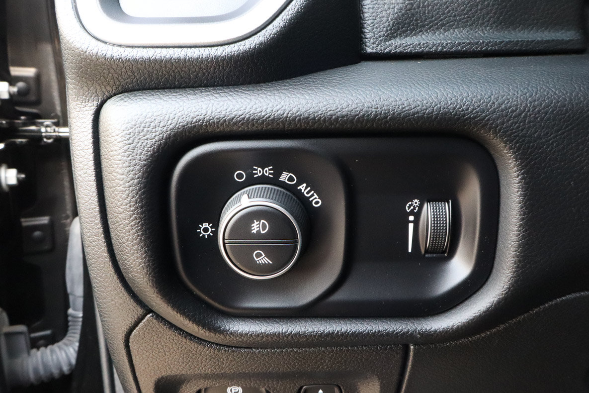 Used 2022 RAM 1500 Big Horn AWD/4WD image 17