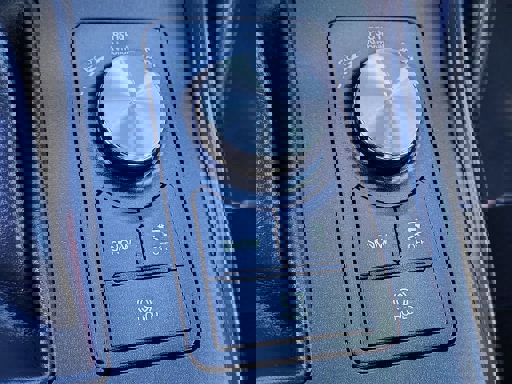 Used 2025 Lexus IS 300 F Sport image 24