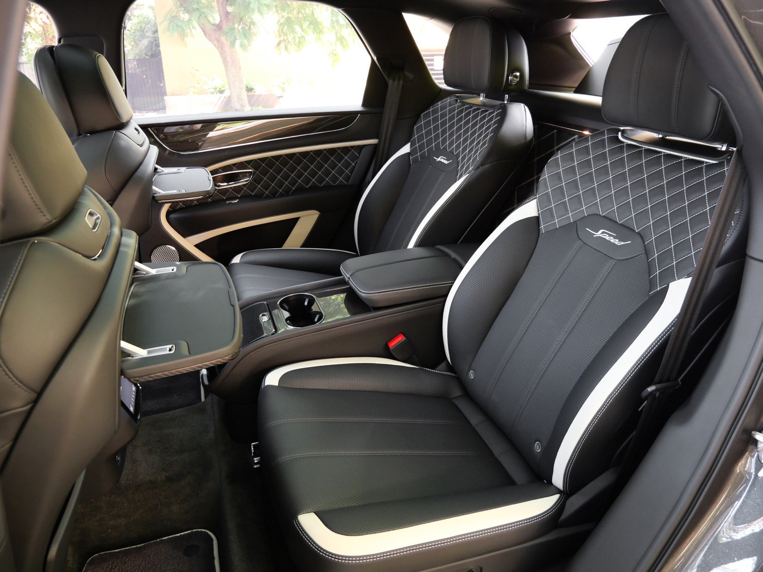 Used 2022 Bentley Bentayga Speed AWD/4WD image 22