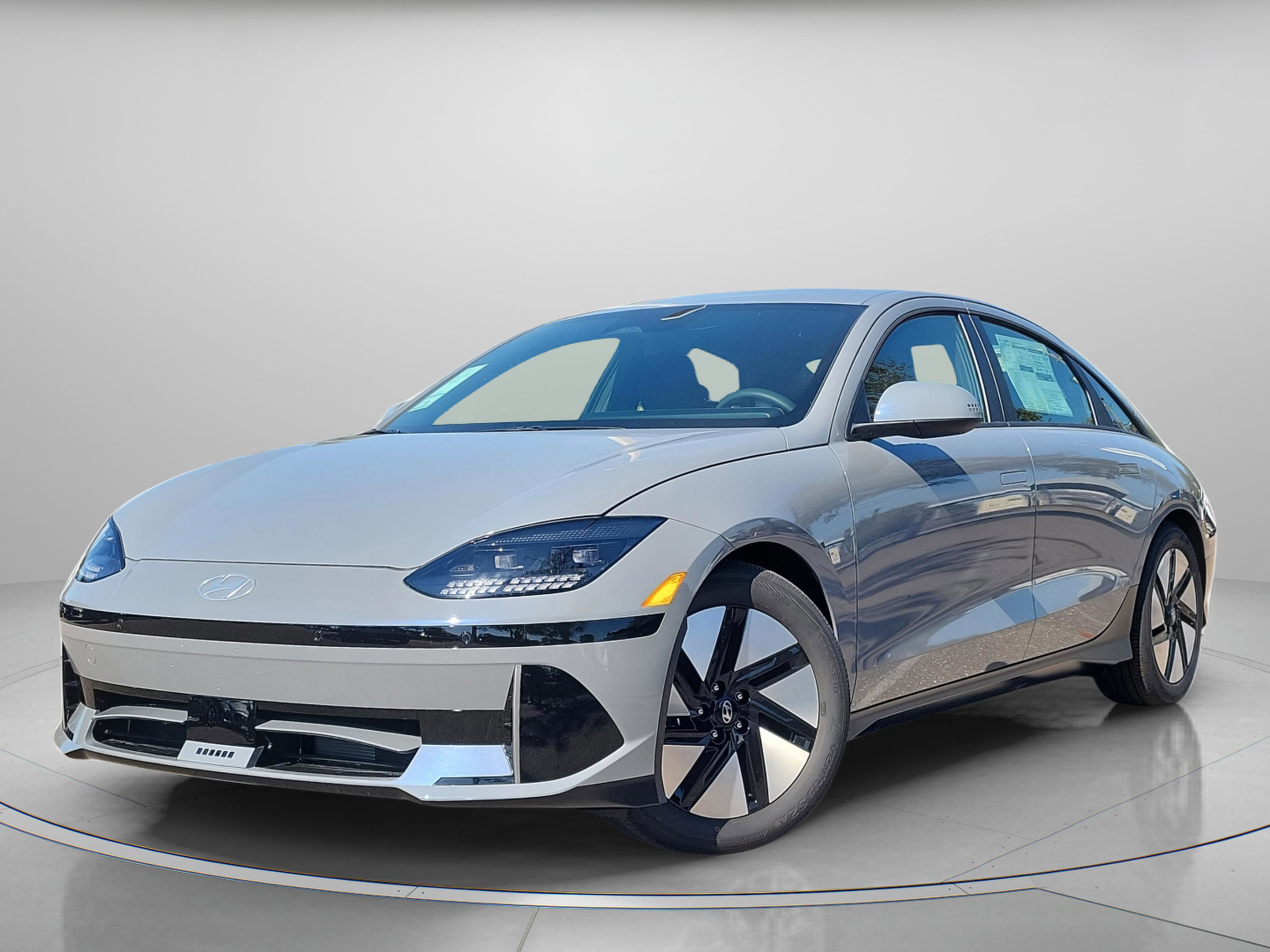 New 2025 Hyundai Ioniq 6 SE video 2