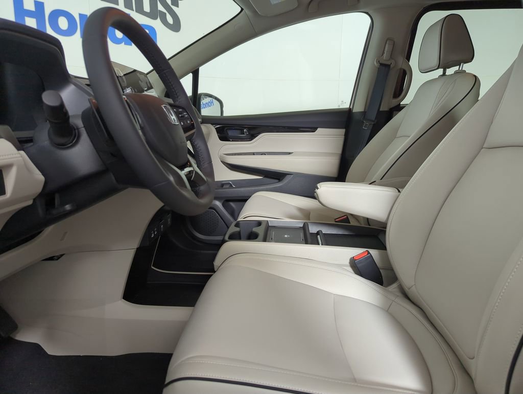 New 2026 Honda Odyssey Touring image 12